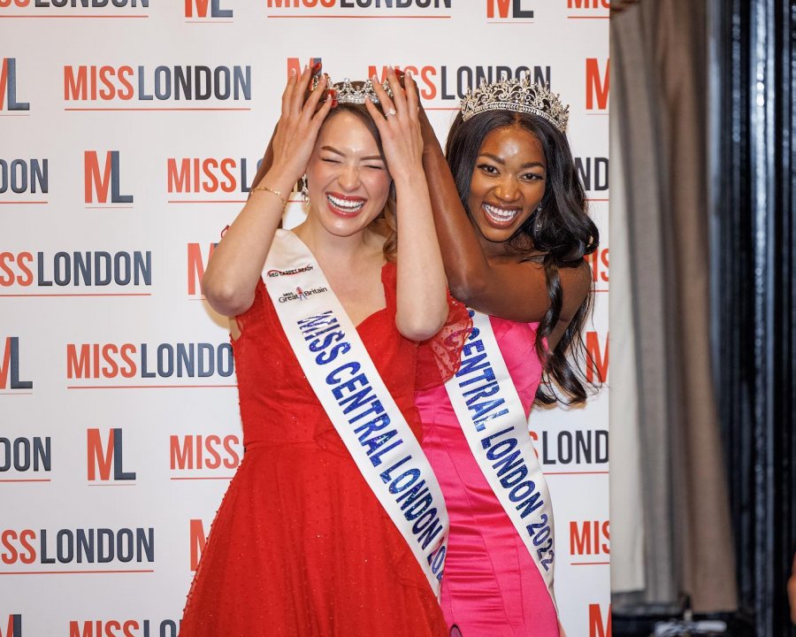 Bukuroshja Nga Kosova Miss London 2023 M Bullizuan Si Refugjate 