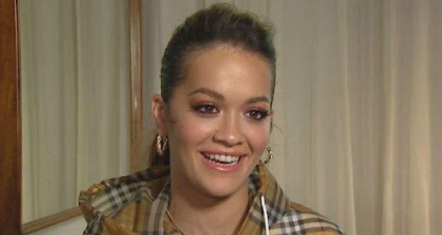 Rita Ora zbulon çfarë bën kur përjeton atak paniku Lajmet e fundit Zëri