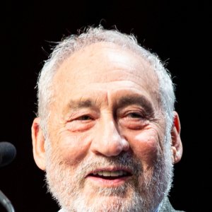 Joseph E.Stiglitz