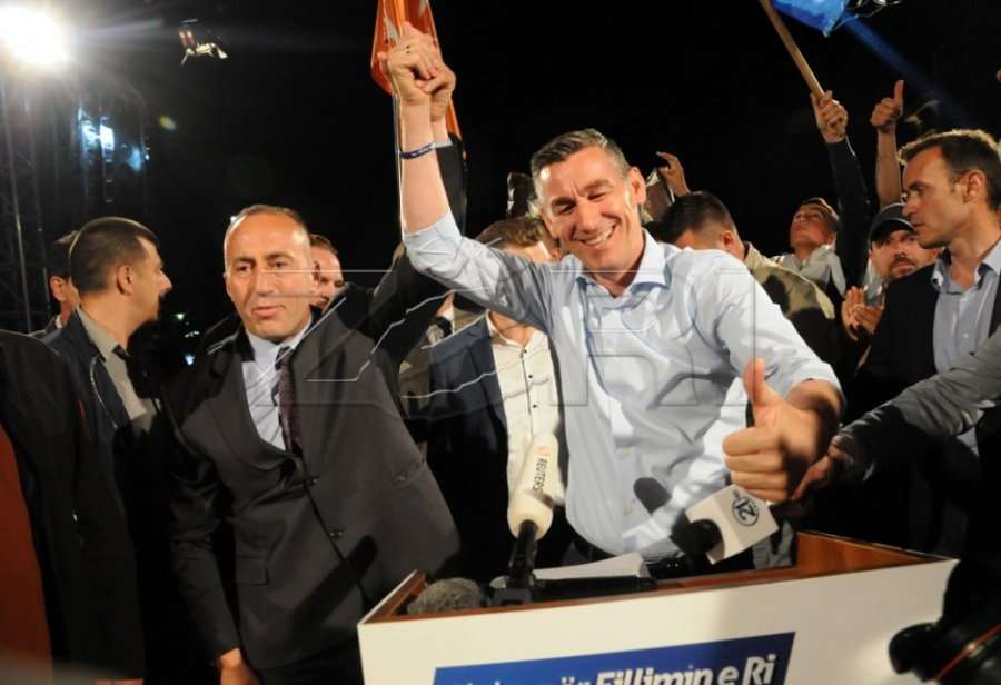 Daut Haradinaj tregon çfarë raporte kanë Ramush Haradinaj e Kadri Veseli