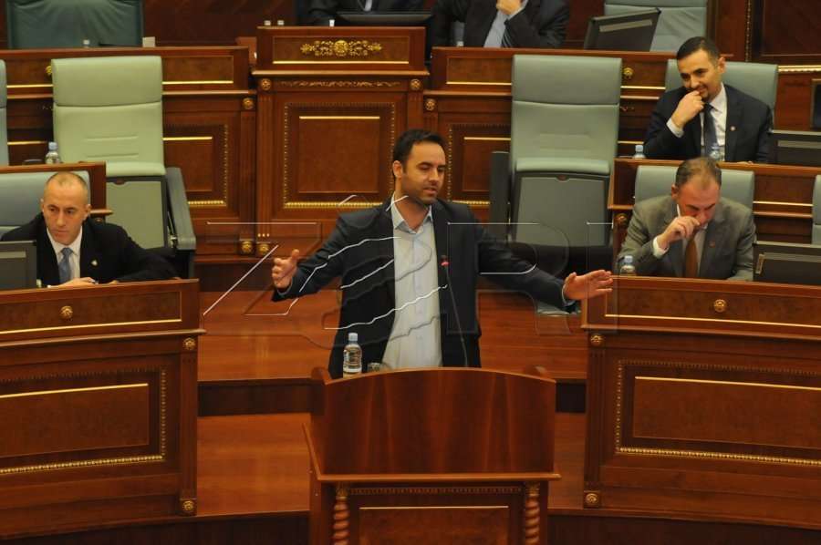 Opozita mashtron pozitën, të gjithë në gaz kur flet Konjufca