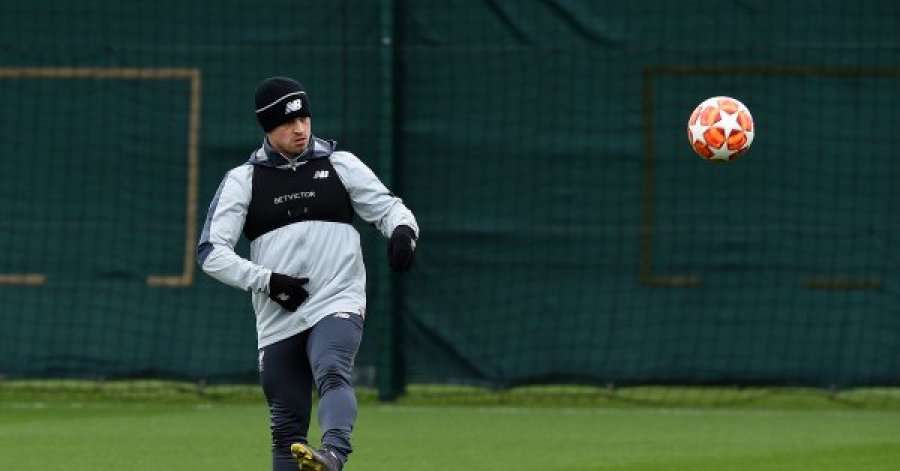 Shkrimi i veçantë i mediumit të Liverpoolit për festën e 'çmendur' të Shaqirit dhe Klopp