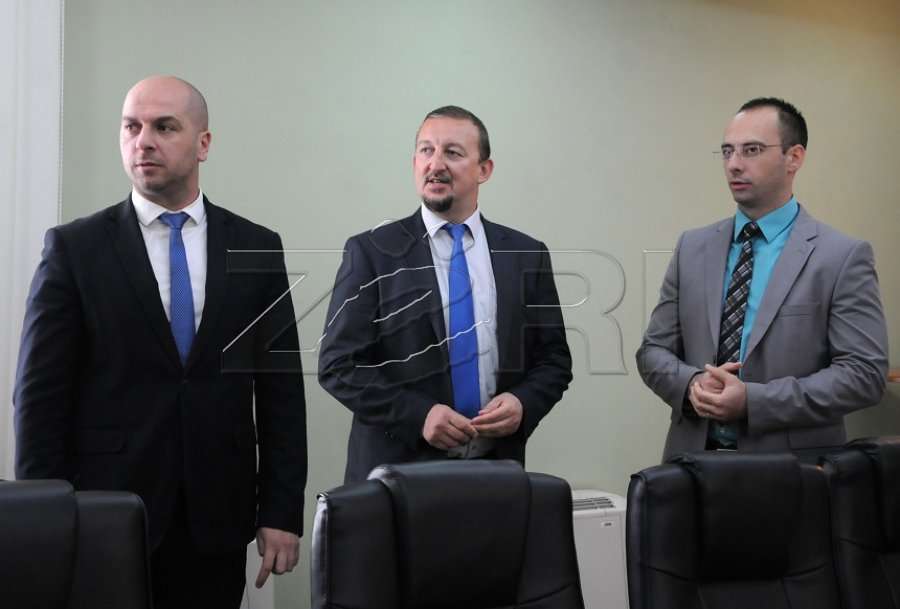 Serbia kushtëzon investimet me vota për Listën Serbe