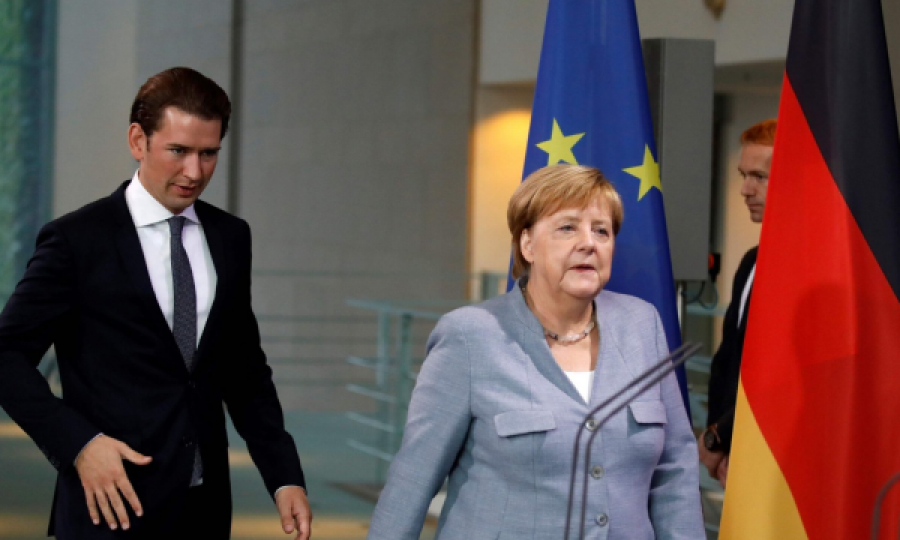 Hakmarrja e Merkel: Gjermania e lë jashtë Samitit Austrinë për shkak të korrigjimit të kufijve