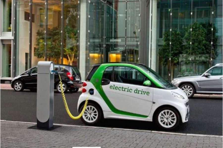 Maqedonia e Veriut me vetëm 44 vetura elektrike dhe 40 mbushës