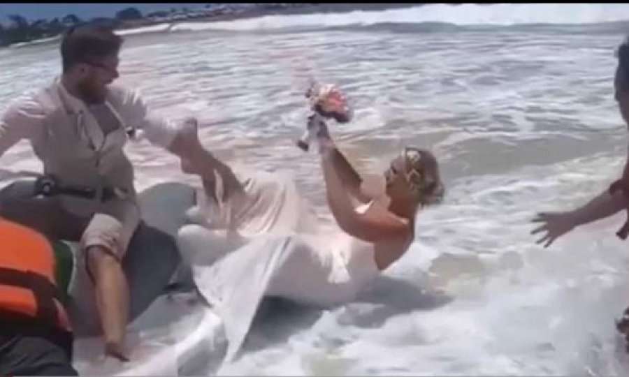 Nusja tenton të bëjë setin fotografik dhe bie në det në ditën e dasmës