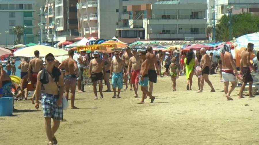 Policia me aksion në Durrës, informacion me rëndësi për pushuesit nga Kosova