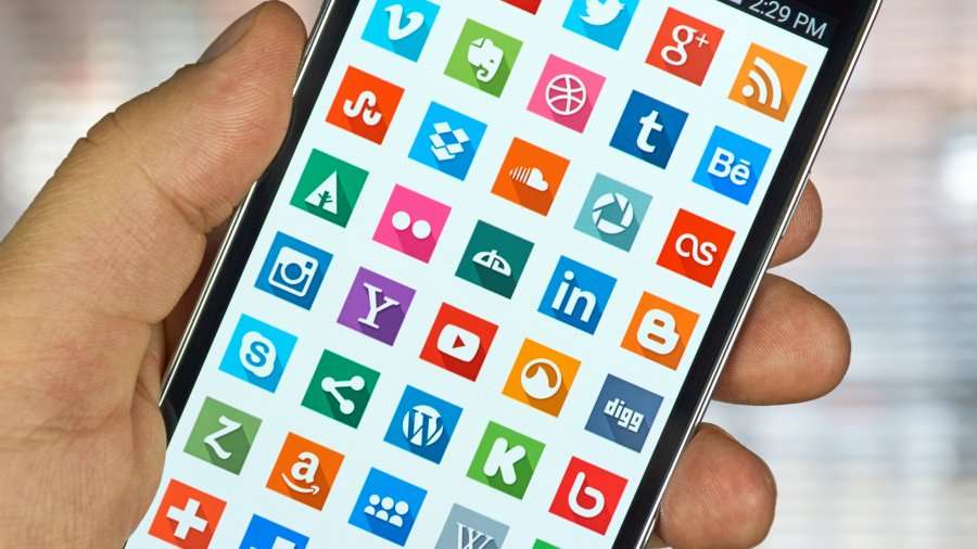 Prindër, bëni kujdes ndaj këtyre 15 aplikacioneve në telefonat e fëmijëve tuaj