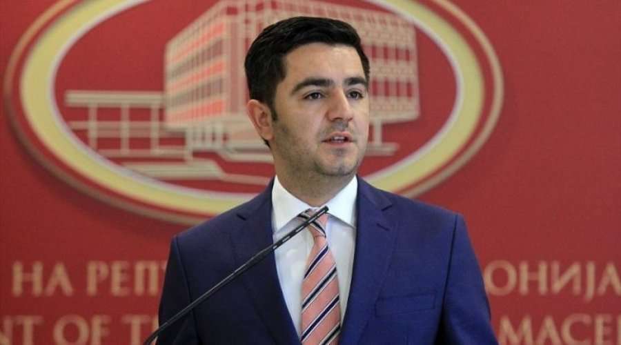 Reagon Maqedonia e Veriut pas taksës, ministri Bekteshi kërkon ballafaqim publik me ministrin Shala