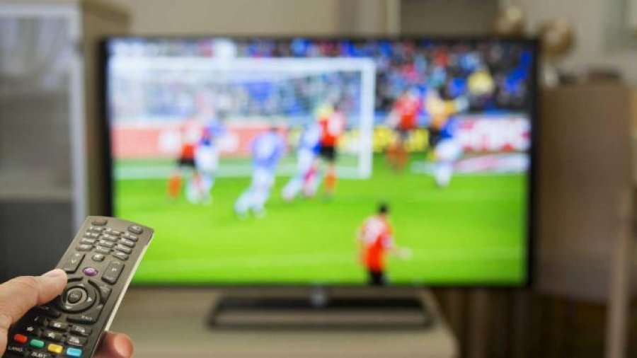 Zyrtare: Futbollisti i mirënjohur e jep lamtumirën drejtpërdrejt në studio televizive