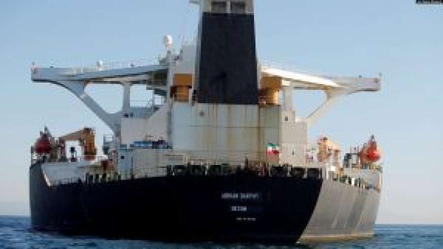 Cisterna iraniane nis lundrimin nga porti i Gjibraltarit