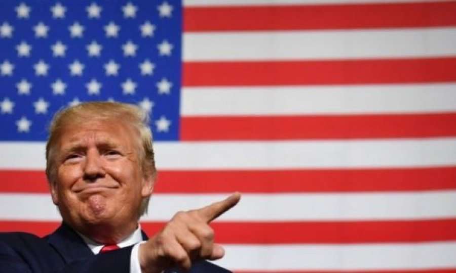 Presidenti Trump nënvlerëson rrezikun nga recesioni