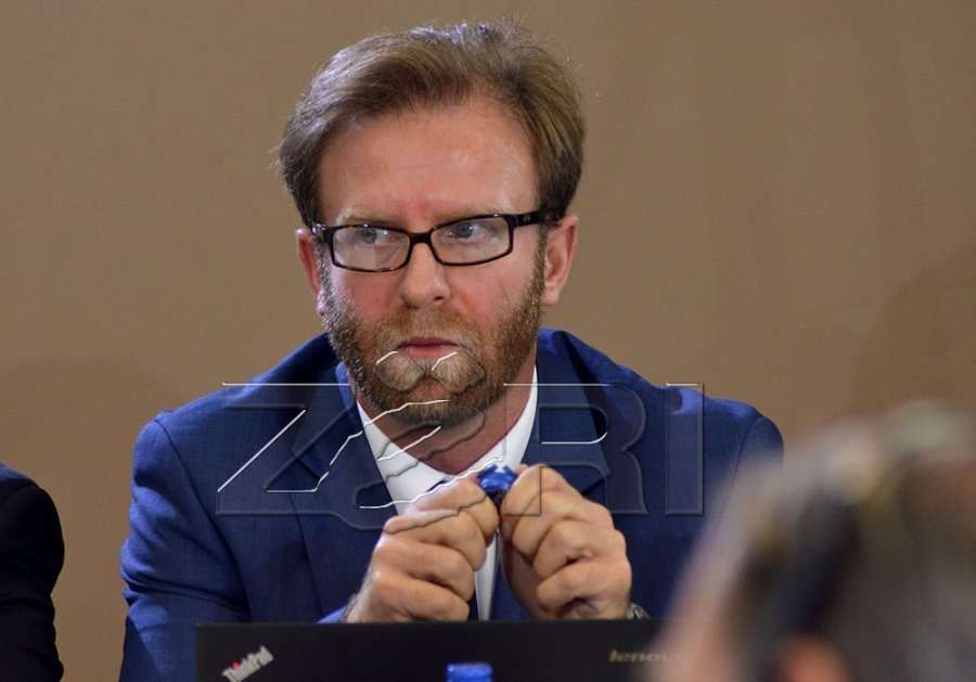 E konfirmon analisti Haki Abazi, do t'i bashkëngjitet Vetëvendosjes