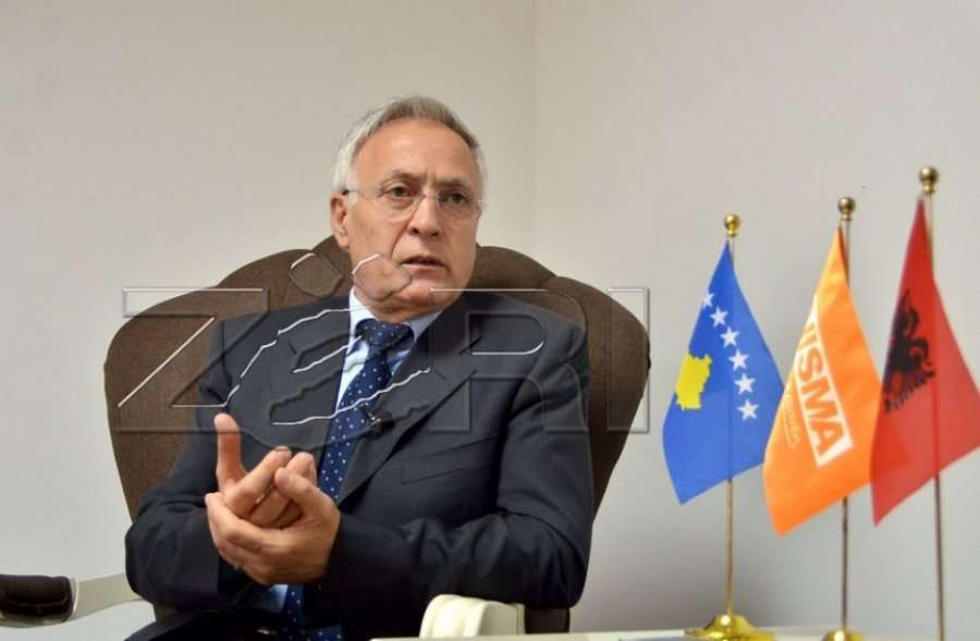 Krasniqi për koalicionin PSD-AAK: Kur bashkohen të djathtit me të majtit, cili është interesi i atij bashkimi