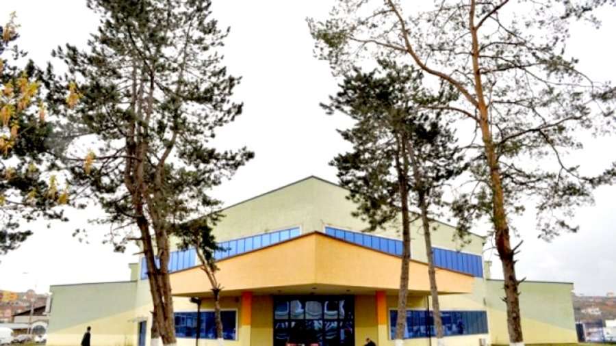 Pacientët shpenzojnë qindra euro për kanilla