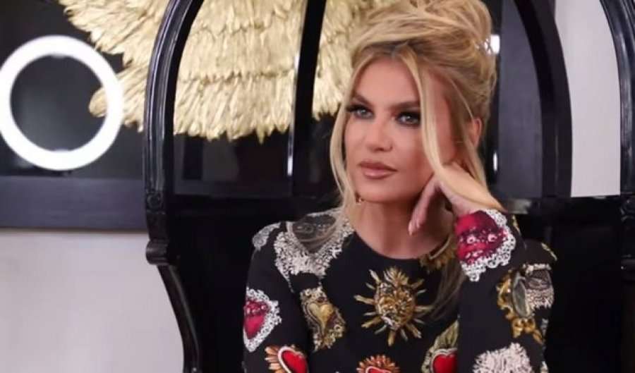 A po i futet politikës Leonora Jakupi, e zbulon vetë ajo!?