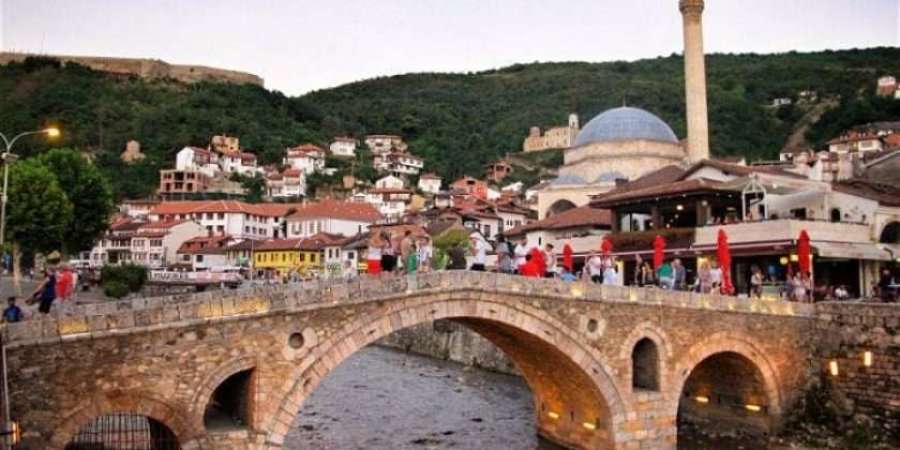 Një 11-vjeçare tentohet të dhunohet nën ‘Urën e Gurit’ në Prizren