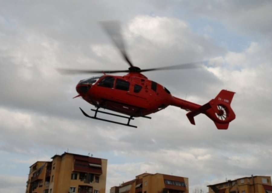 Turisti çek rrëzohet në malet e Librazhdit