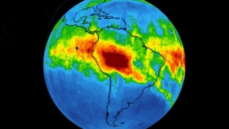 Zjarret në Amazonë shkaktuan rritje të monoksidit të karbonit në atmosferë