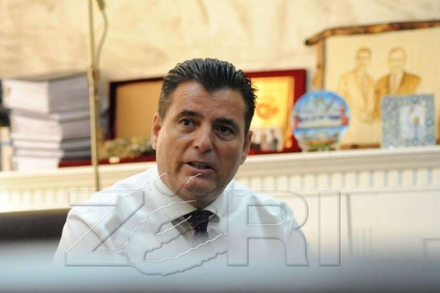 Bahtiri 'thumbon' rëndë AKR-në, i reagon edhe Molliqajt e Lladrovcit