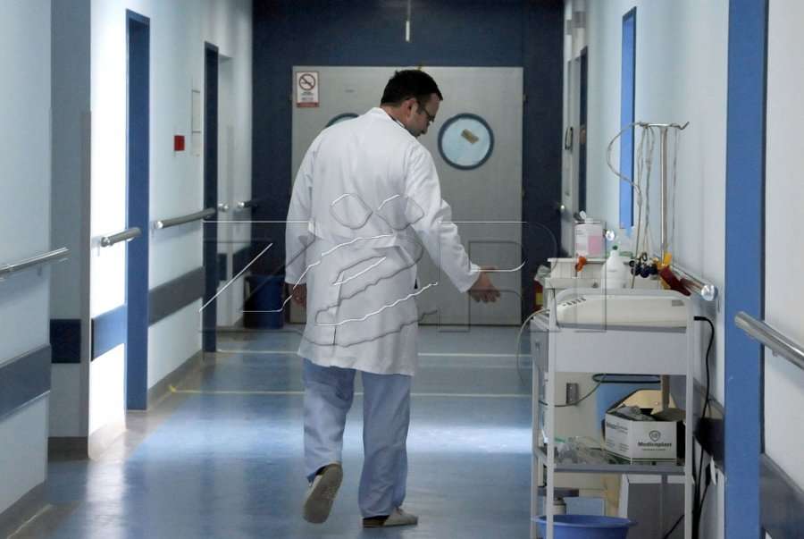 Fluks i frikshëm i ikjes së mjekëve nga Kosova
