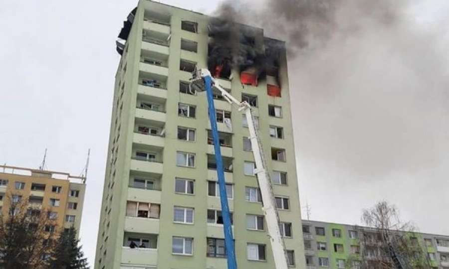 Vdesin shtatë persona nga shpërthimi i gazit