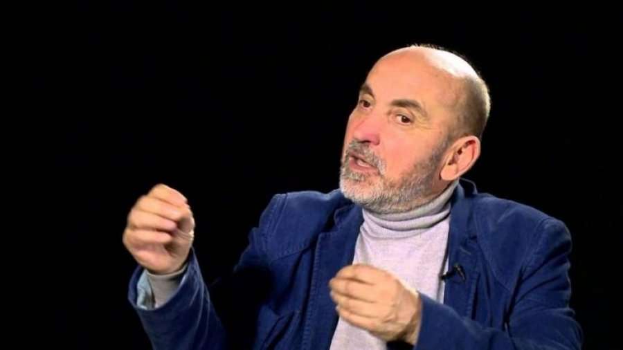 Lubonja: Rama po bën spektakël me tërmetin