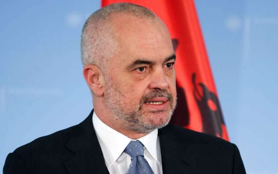 Rama i gëzohet marrëveshjes për linjën ajrore Prishtinë-Beograd, thumbon Haradinajn