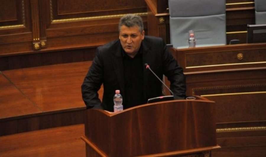 Zafir Berisha: Media dhe institucione vihen në shërbim të një psikopati
