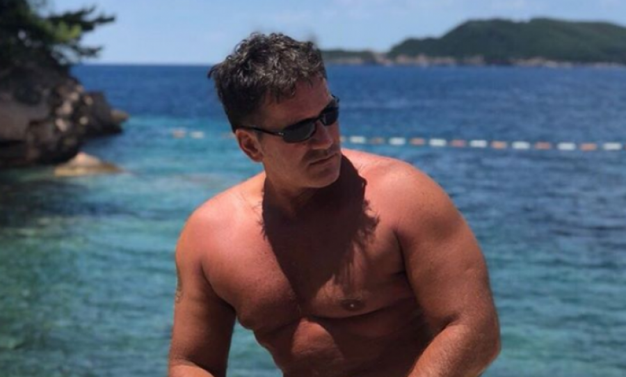 Naser Osmani tregon pse publikon gjithmonë foto gjysmë nudo në rrjetet sociale
