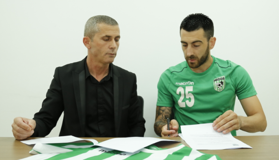 Zyrtare: Futbollisti i Malit të Zi transferohet te Feronikeli