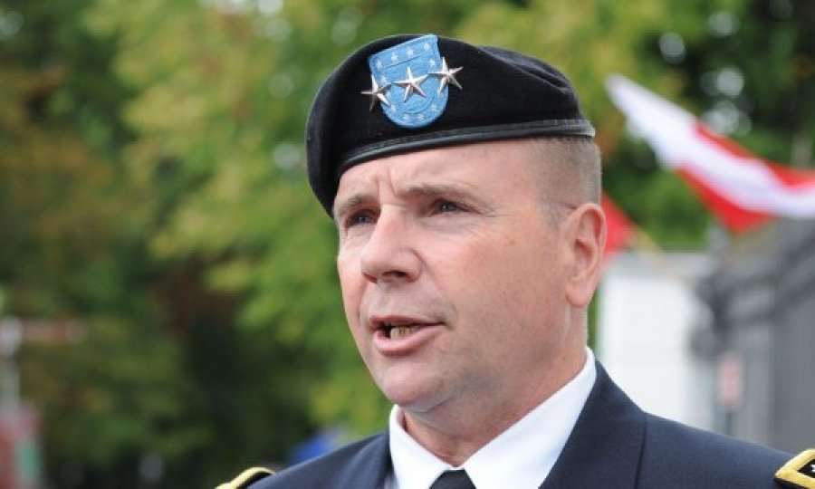 Hodges: Të hiqen ‘vijat e kuqe’ për Kosovën e Serbinë dhe të mbështeten për t’i rezistuar presionit rus