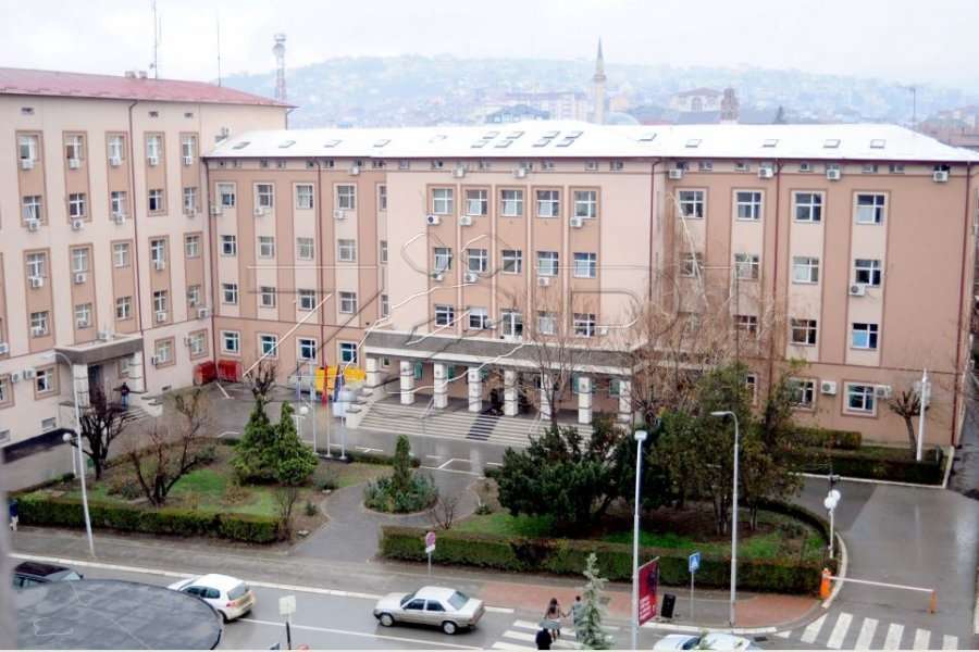 20 mijë euro për pije dhe artikuj tjerë për bufenë e komunës së Prishtinës