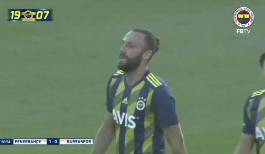 UEFA i jep një super lajm Vedat Muriqit