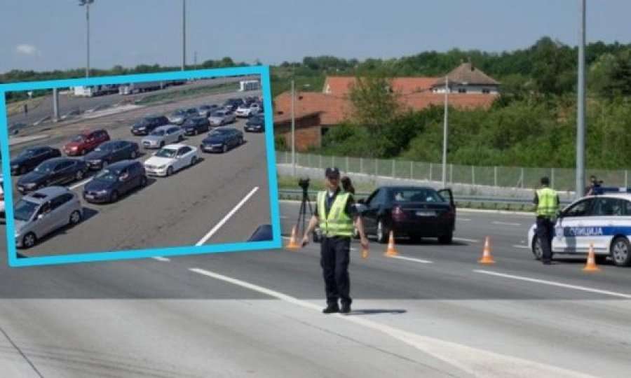 Apelon mërgimtari: Në Serbi po qarkullon kjo veturë e policisë serbe, provokon kosovarët