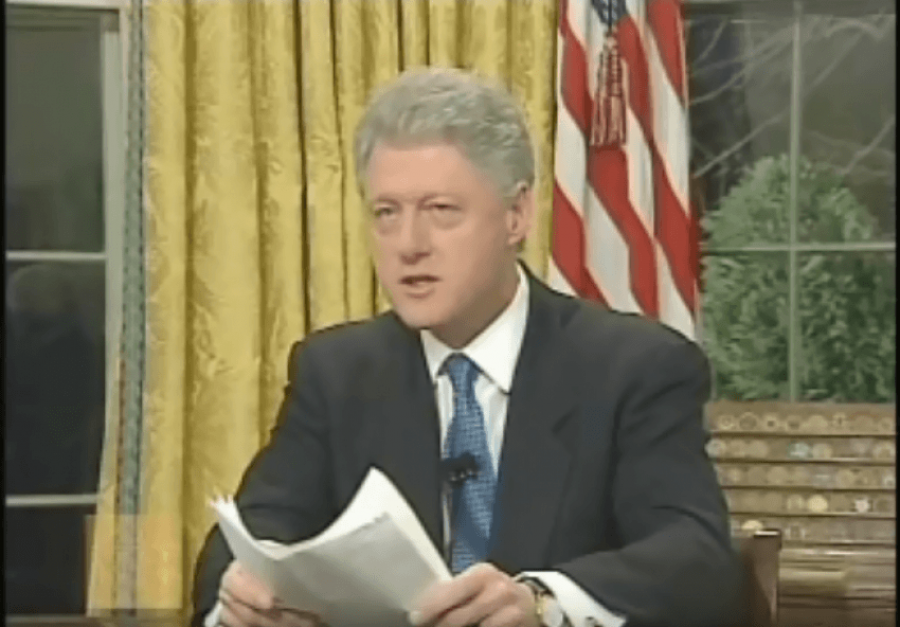 Momenti kur Bill Clinton dha urdhrin për fillimin e bombardimeve ndaj Serbisë