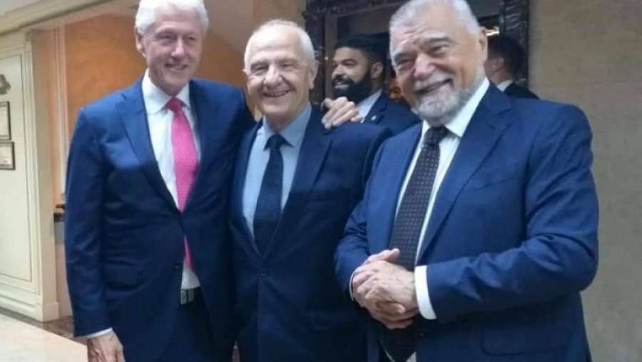 Dita e çlirimit, edhe Ish-presidenti kroat Stipe Mesiç vjen në Kosovë