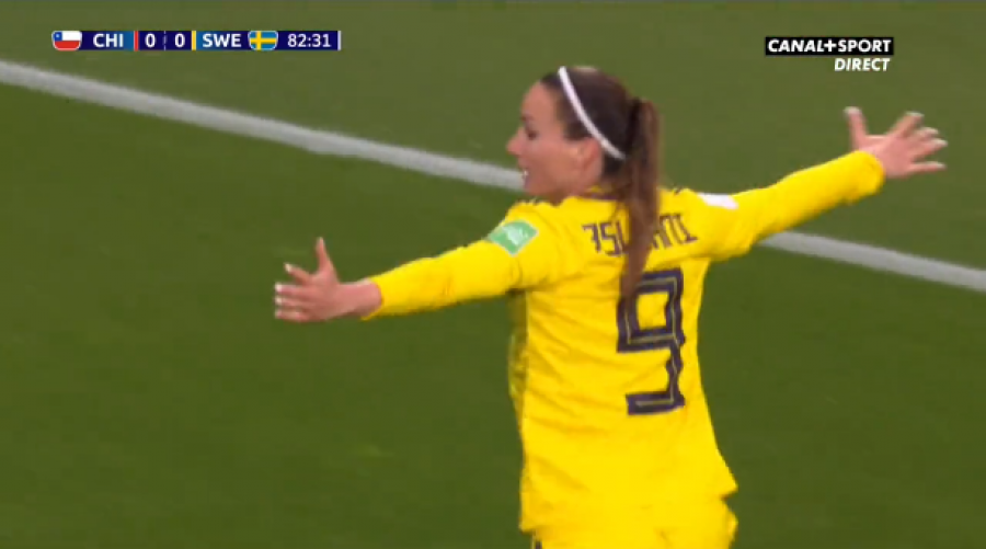 Kosovare Asllani shkëlqen për Suedinë, kontribuon me gol në fitoren kundër Kilit