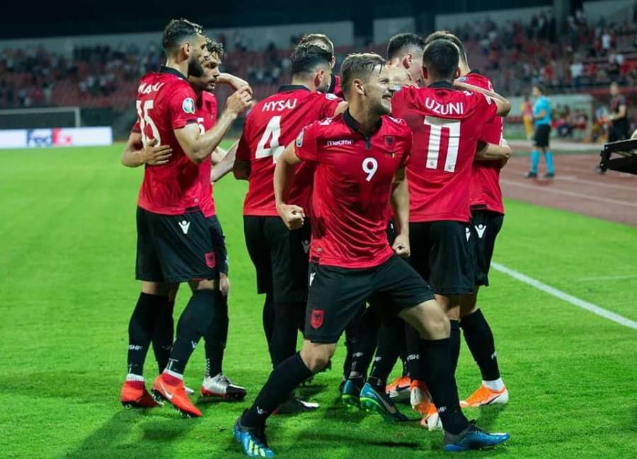 Zbulohet shuma që Greqia pagoi për t'ia 'rrëmbyer' Shqipërisë futbollistin shqiptar