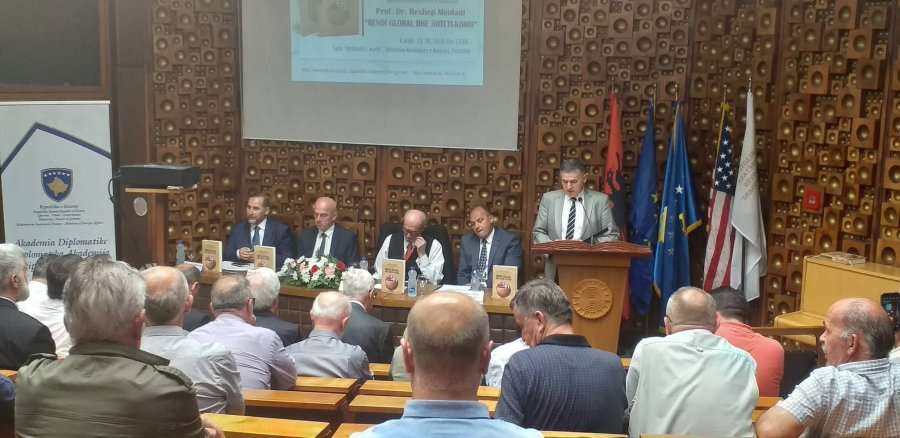 Çështjet e globalizmit, të kombit e të shtetit në librin e Meidanit