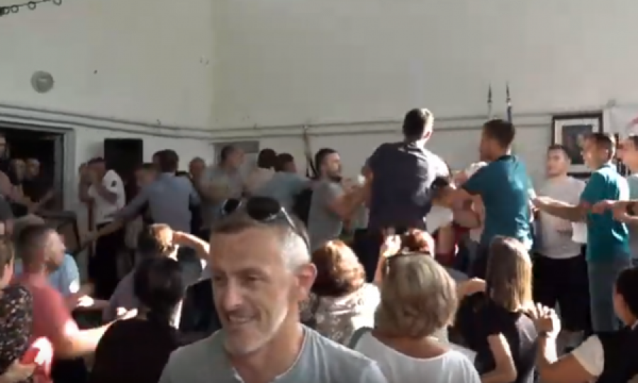 Rrahjet në LDK, arrestohen tre persona