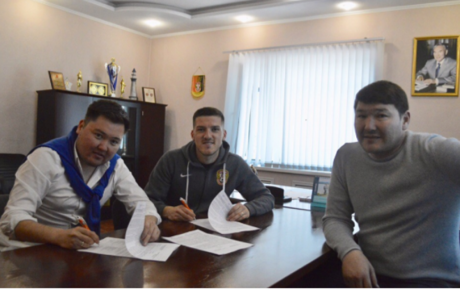 Zyrtare: Donjet Shkodra rinovon me Shakhtarin
