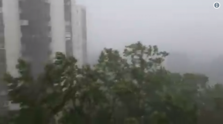 Beogradin e përfshin një stuhi e madhe