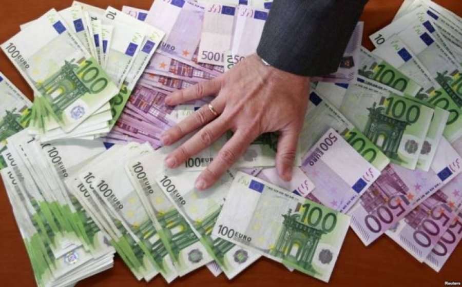 Mbi 1 miliard euro pasuria e politikanëve të Kosovës