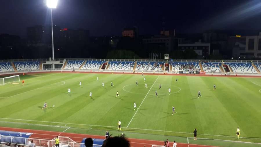 KF Feronikeli – FC Santa Coloma, ky është rezultati pas pjesës së parë