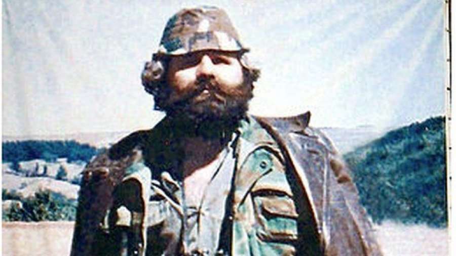 A u varros Adem Jashari me rite fetare? Foto që heq dilemat
