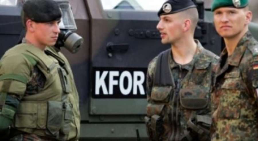 KFOR'i i reagon Vuçiqit: S’ka shenja se Kosova po planifikon ndërhyrje në Veri