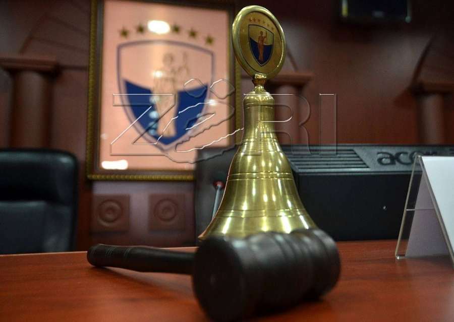 Sistemi i drejtësisë i cenuar nga ndërhyrjet politike