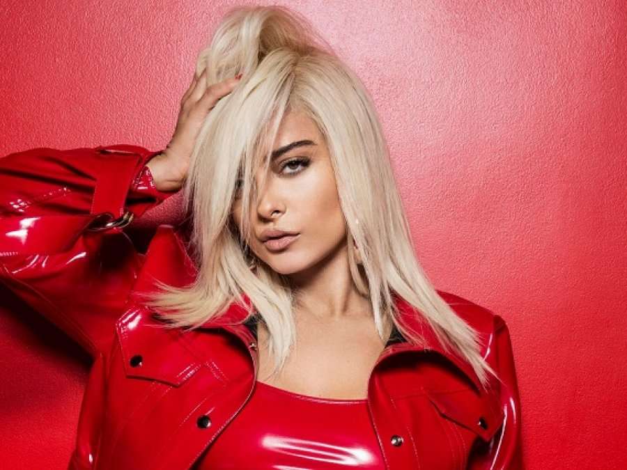 Bebe Rexha kritikohet dhe nga nëna e saj