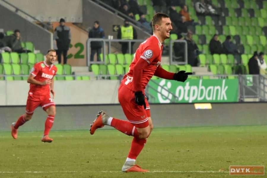U ftua për herë të parë nga Kosova, Florent Hasani shfaq emocionet